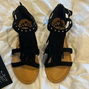 Women’s Black Sandals. Fergalicious by Fergie.  Size 8M Used, good condition